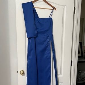 Women’s Long Evening Gown